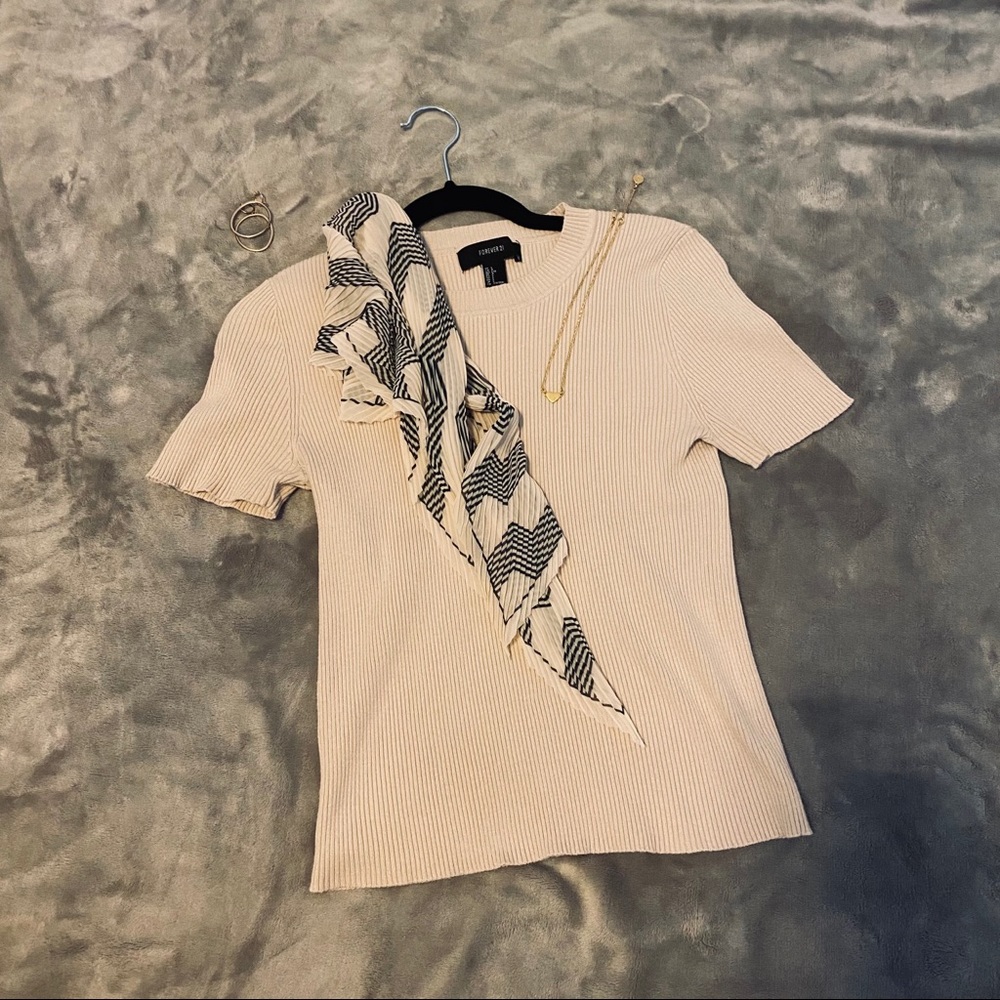 Forever 21 Nude Beige Knit Top in M - Picture 4 of 4